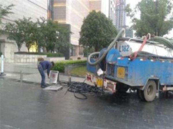 水口疏通河道电话（水头疏通下水道电话）
