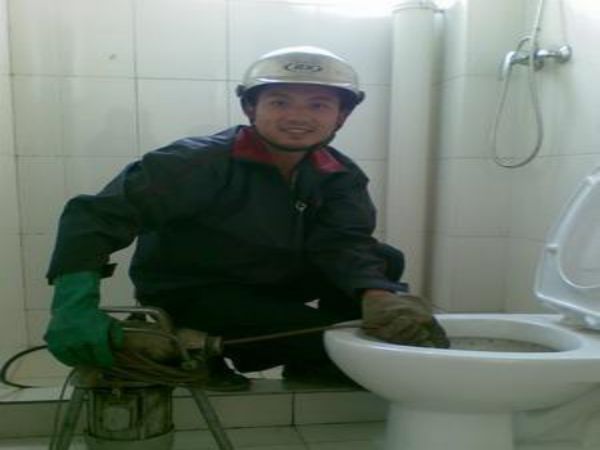 疏通河道还是疏通洪水（疏通河道还是疏通洪水沟）